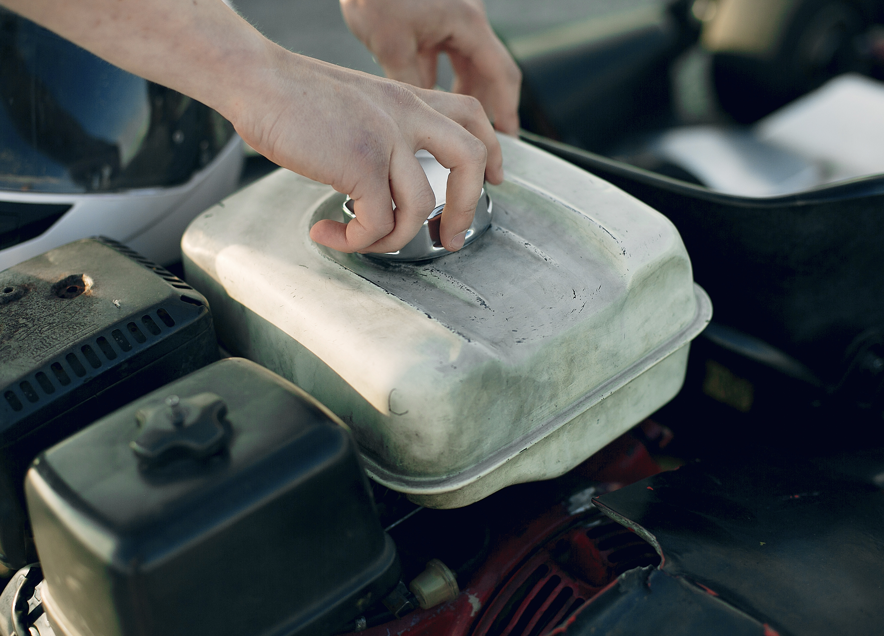 Płyny eksploatacyjne – najczęstsze pytania kierowców